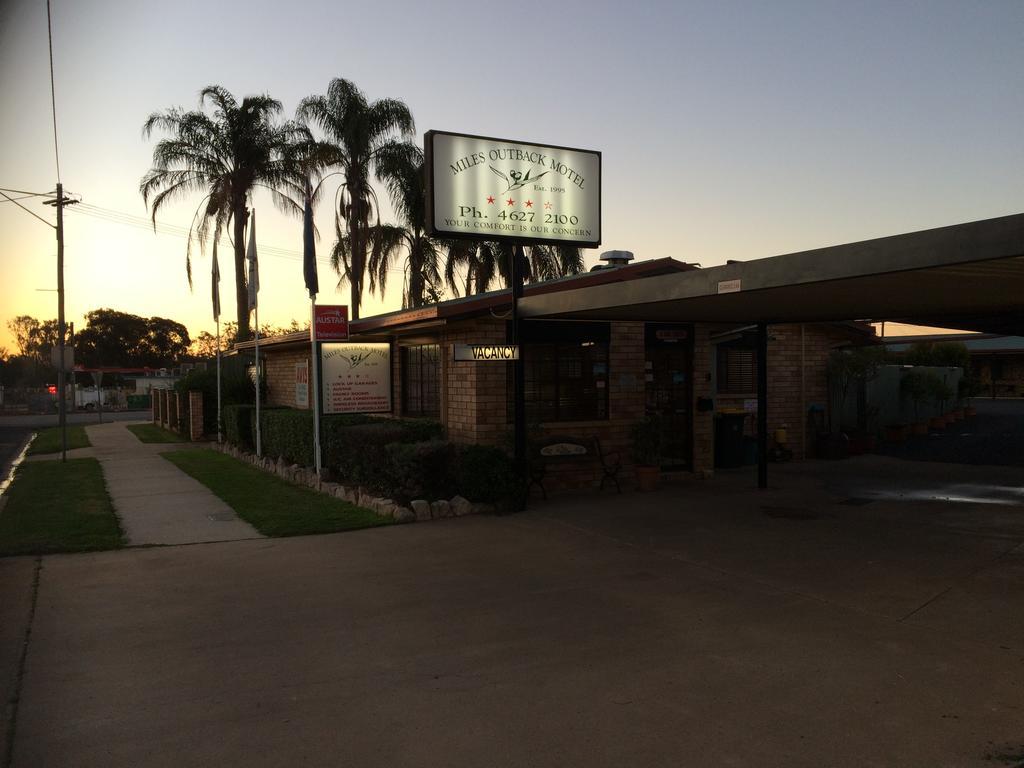 Miles Outback Motel Esterno foto
