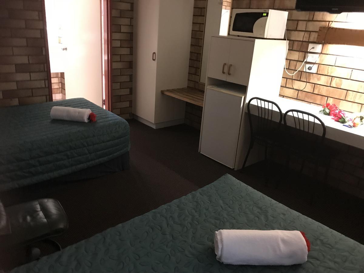 Miles Outback Motel Esterno foto